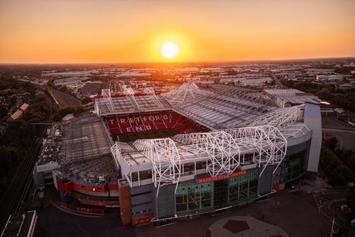 Manchester United - Enemmän kiinnostunut uudesta stadionista kuin kilpailukykyisestä joukkueesta
